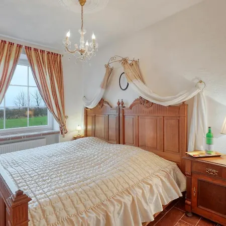 Ferienwohnung Nordpalais Grosser Salon *